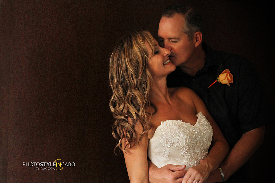 Wedding photographer Los Cabos @Villa del Arco Cabo San Lucas, Mx. | Noemi + Kevin Sneak Peek