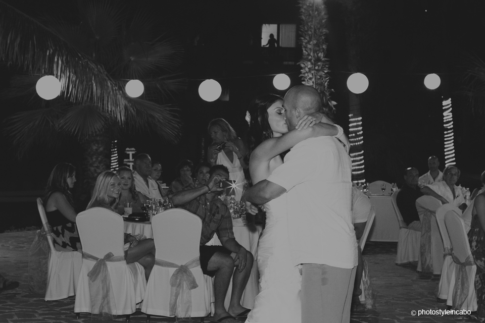 Wedding Photographer in Cabo | Los Cabos | Amanda + Matt´s wedding @Melia Cabo Real
